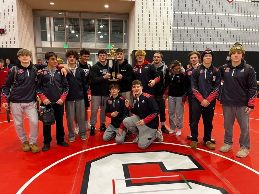 The+Saucon+Valley+Wrestling+team+after+a+tournament+win.+%28Photo+Credit%3A+Lisa+Pfizenmayer.%29
